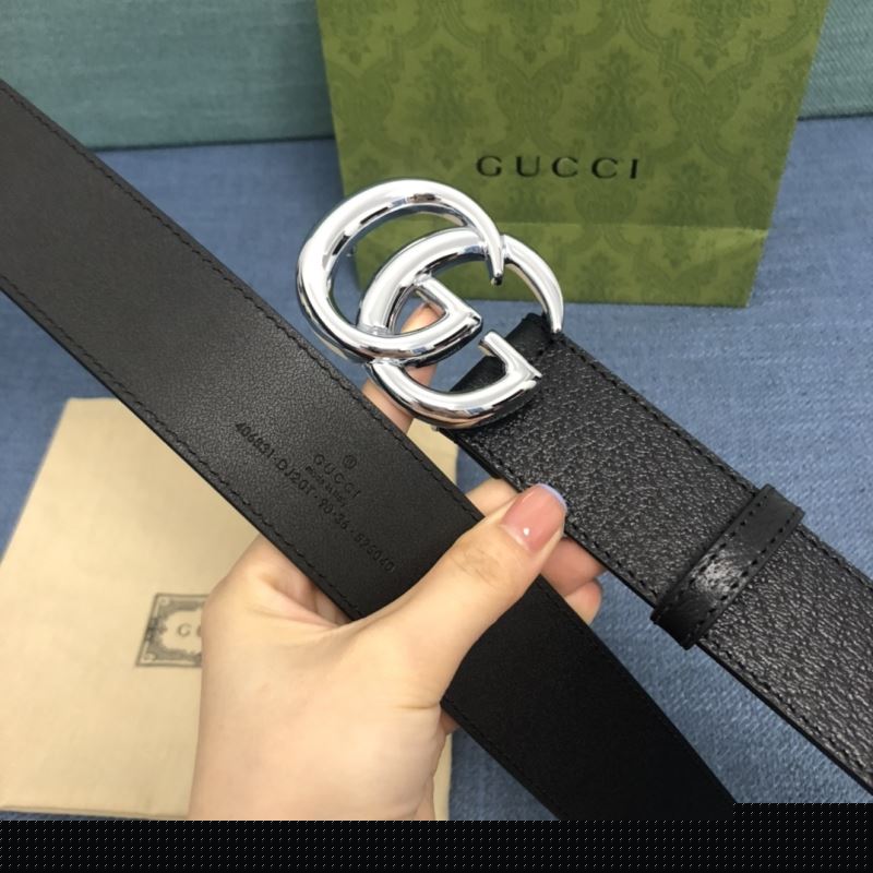 G*u*i belts